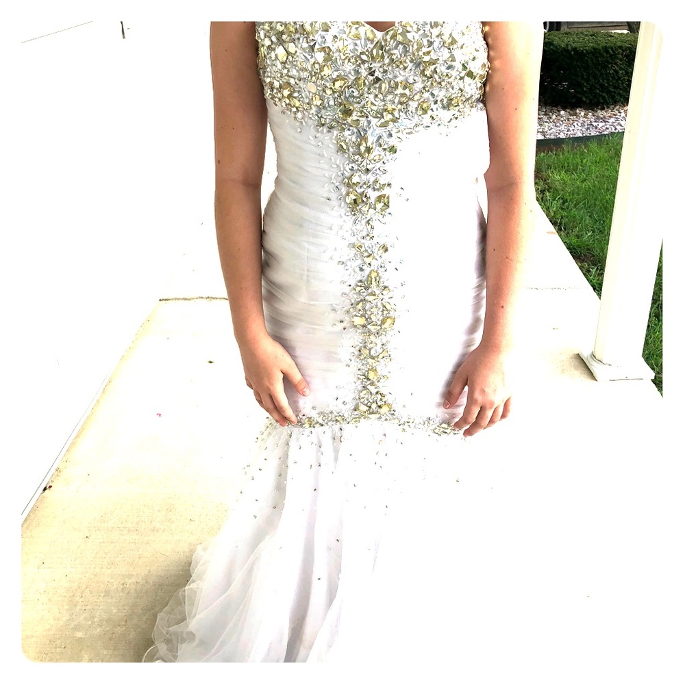 beautiful white prom dress